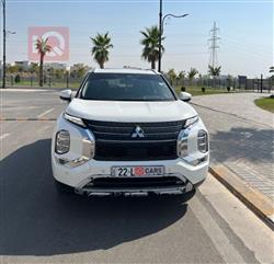ميتسوبيشي اوتلاندر